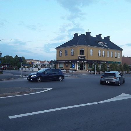 Paradlaegenhet Eskilstuna Bagian luar foto