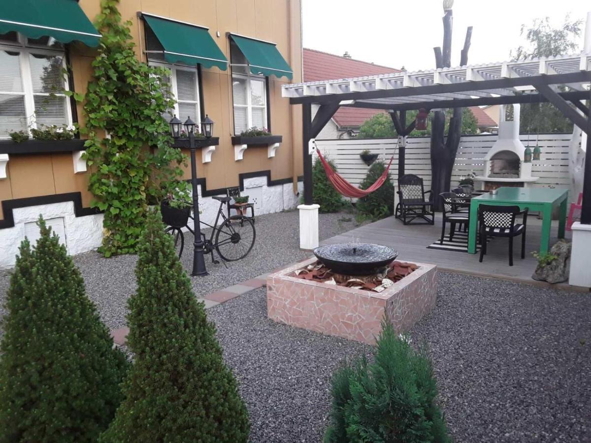 Paradlaegenhet Eskilstuna Bagian luar foto