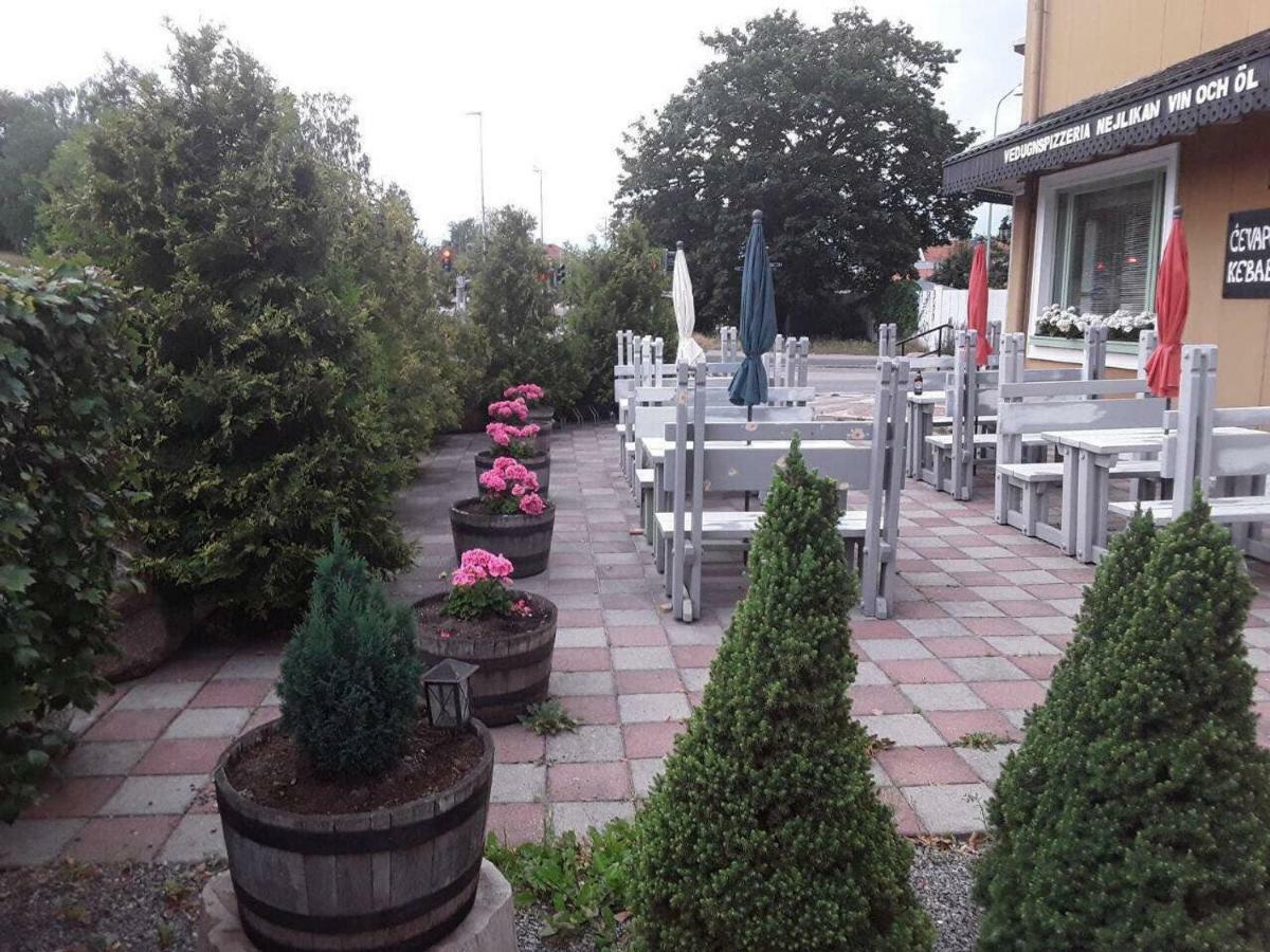 Paradlaegenhet Eskilstuna Bagian luar foto